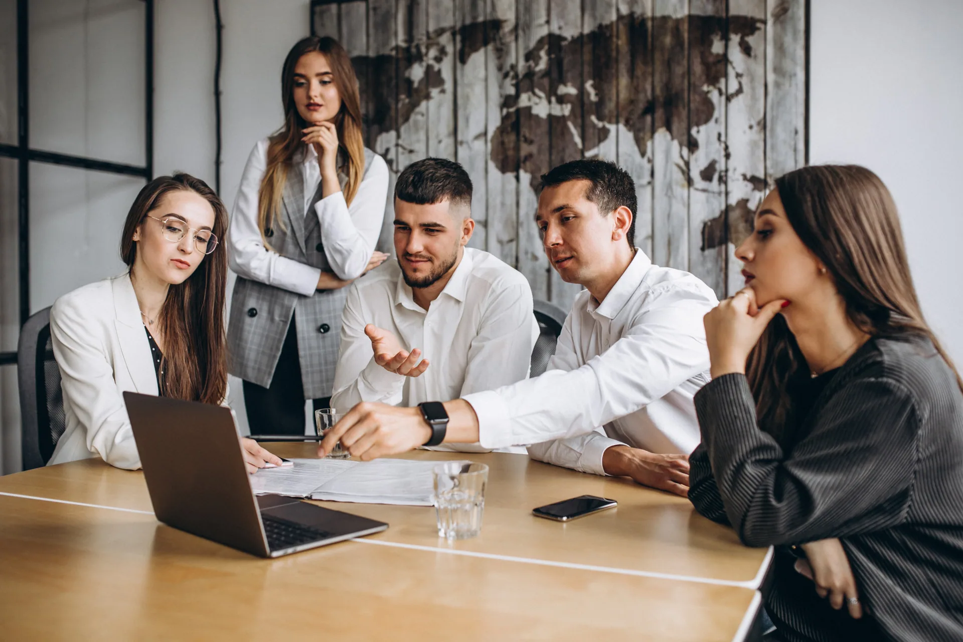 post-business-people-2